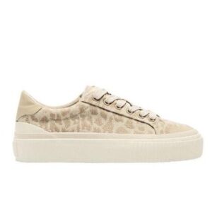 NWT. Zara Cream Animal Print Lace-Up Trainers. Size 6,5.
